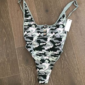 FRANKIES BIKINIS 👙